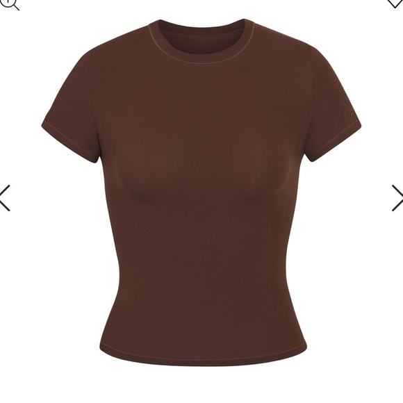 SKIMS Tops - Brown Skims Fits Everybody Buttery Soft Form Fitting T Shirt